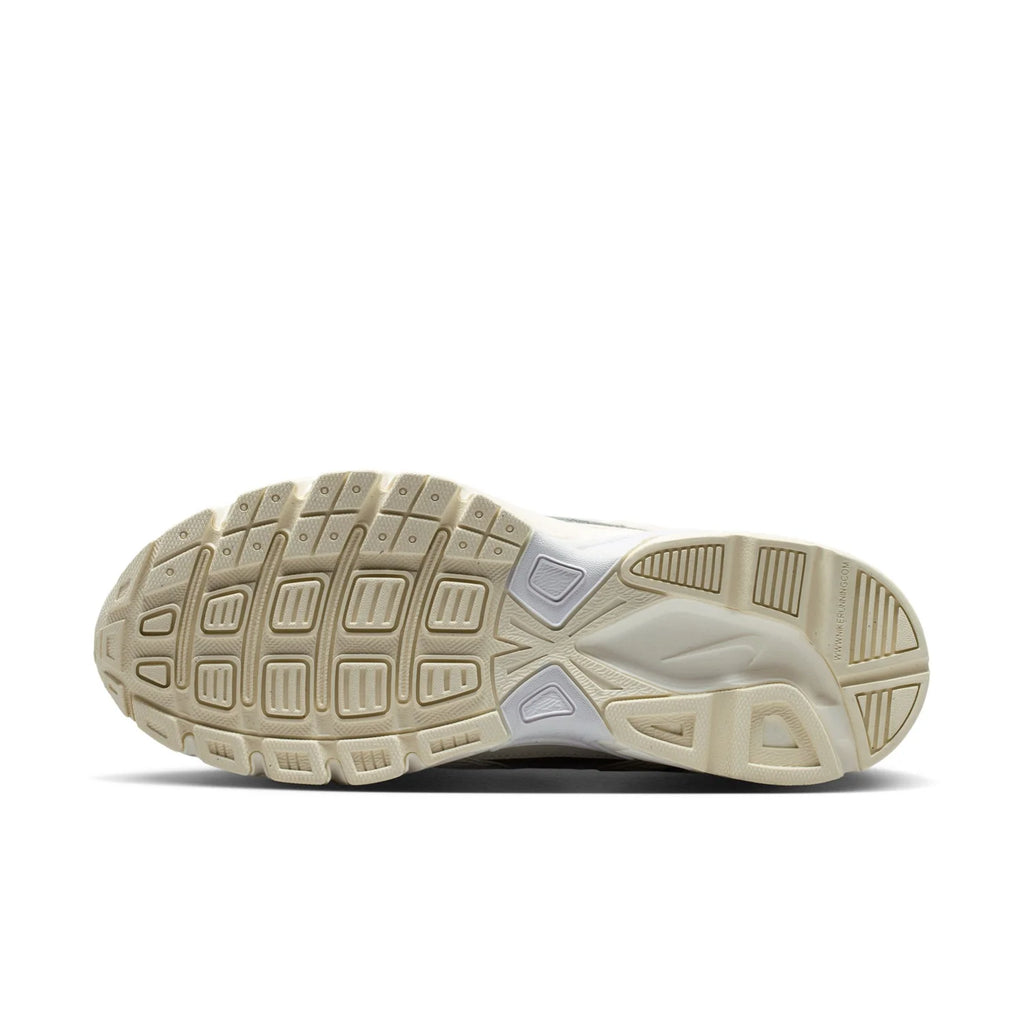 Nike Initiator Cream and Silver Mesh Sneakers