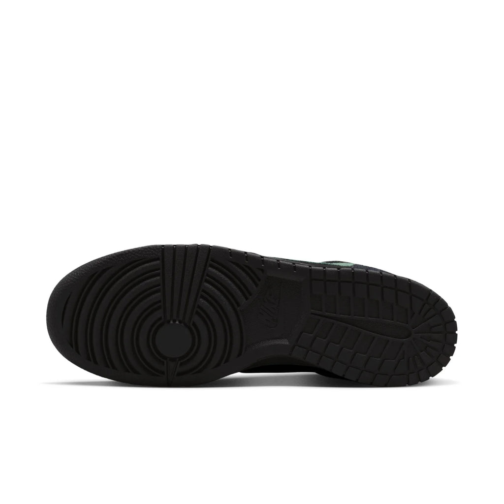 Nike Black Low-Top Sneakers with Green Swoosh
