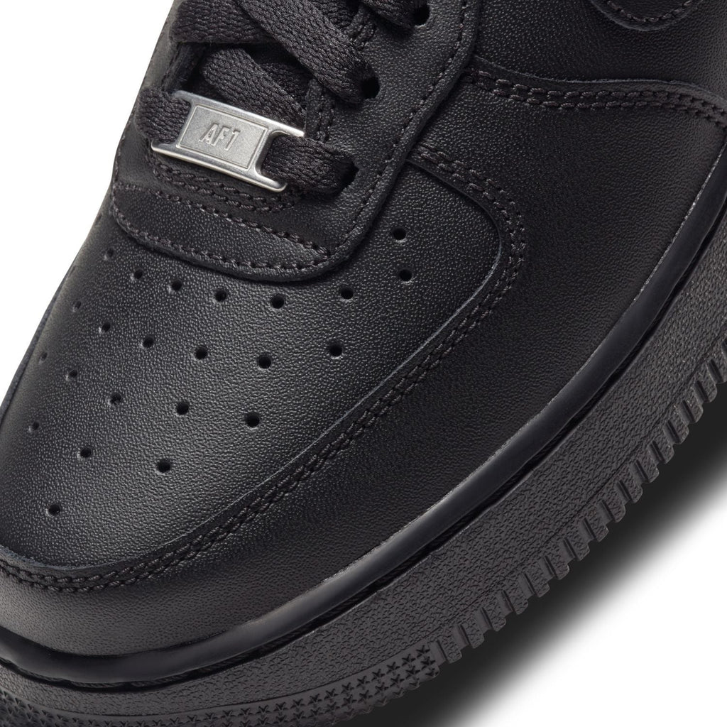 Nike Air Force 1 Low Triple Black Sneakers