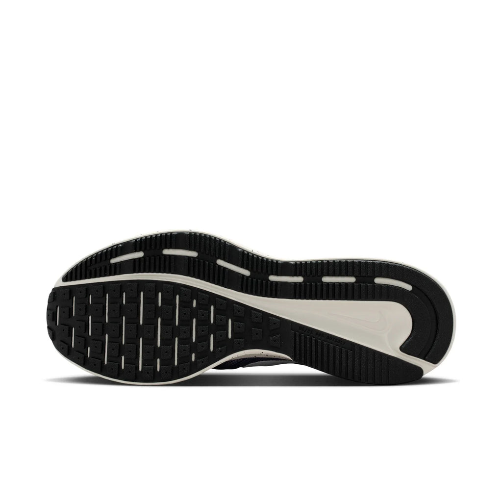 Nike Swift 3 Black Running Shoes with White Swoosh