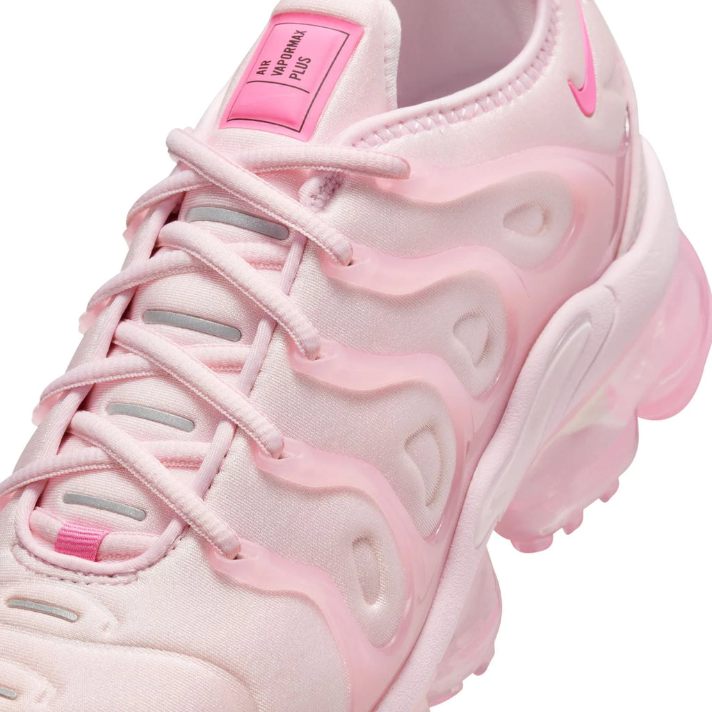 Nike Air VaporMax Plus Light Pink Sneakers