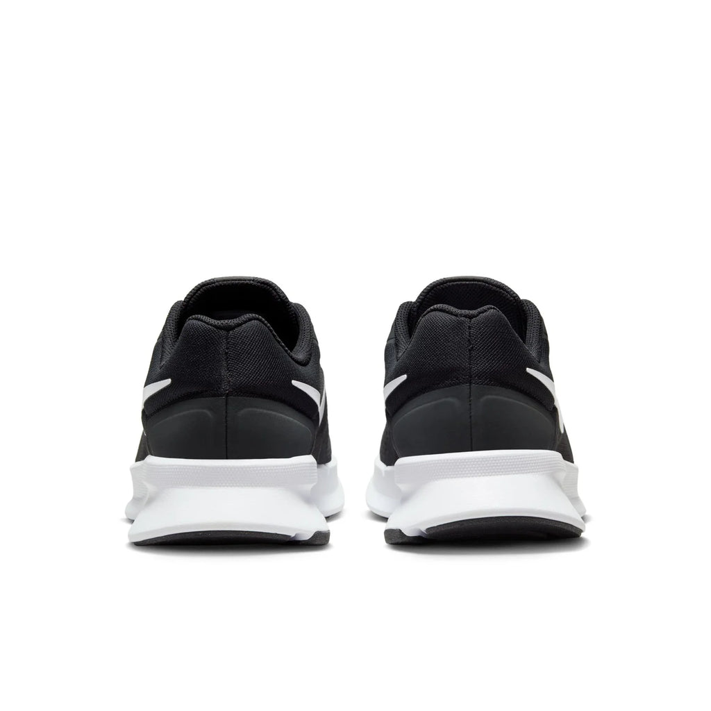 Nike Black and White Running Shoes with Flywire Details