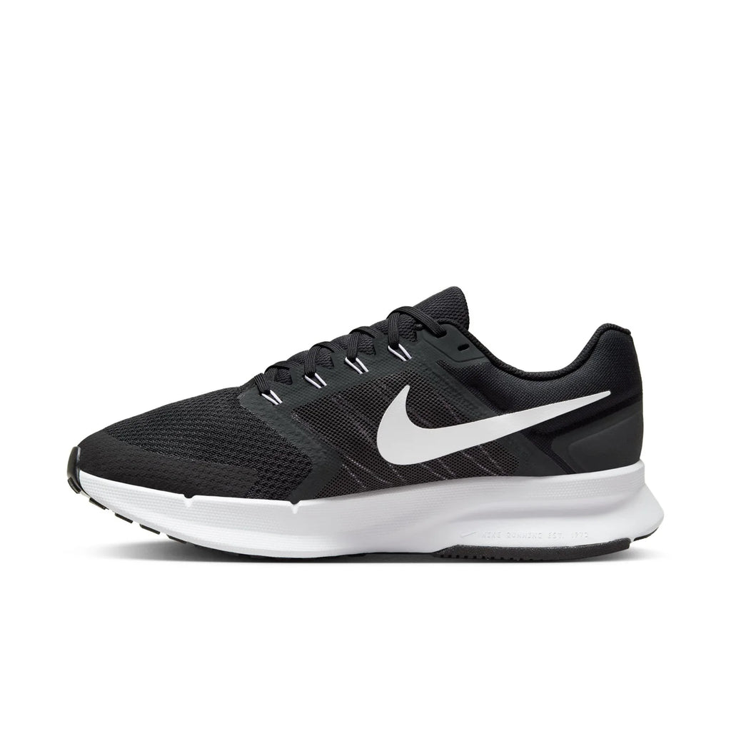 Nike Black and White Running Shoes with Flywire Details