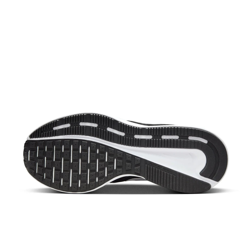 Nike Black and White Running Shoes with Flywire Details