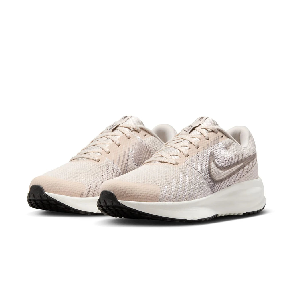 Nike Run Defy Light Beige Running Shoes