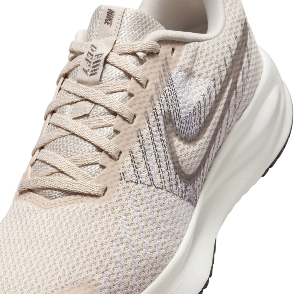 Nike Run Defy Light Beige Running Shoes