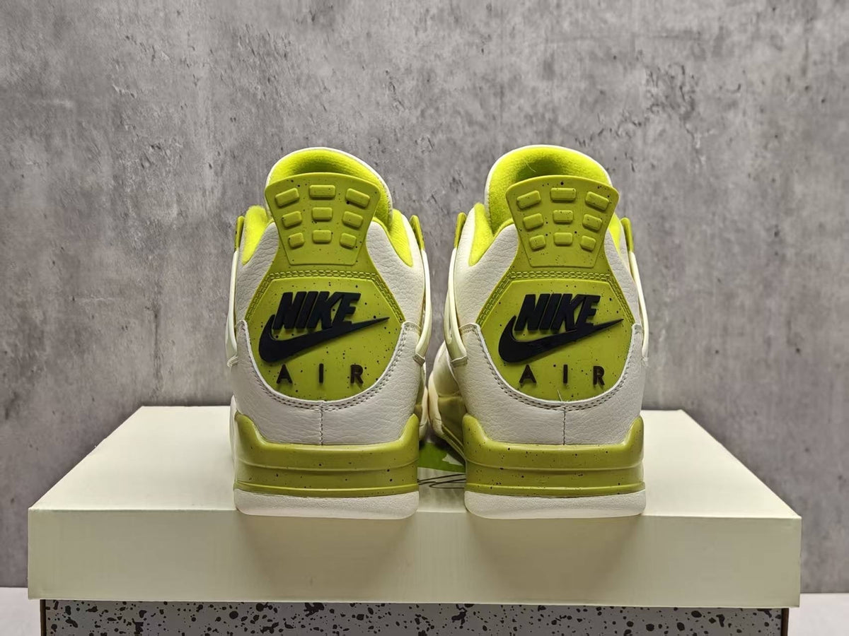 Women's Air Jordan 4 Retro "Oil Green"