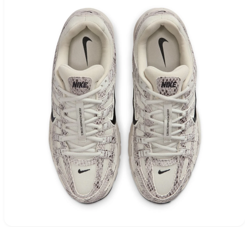 Nike Light Gray Patterned Sneakers
