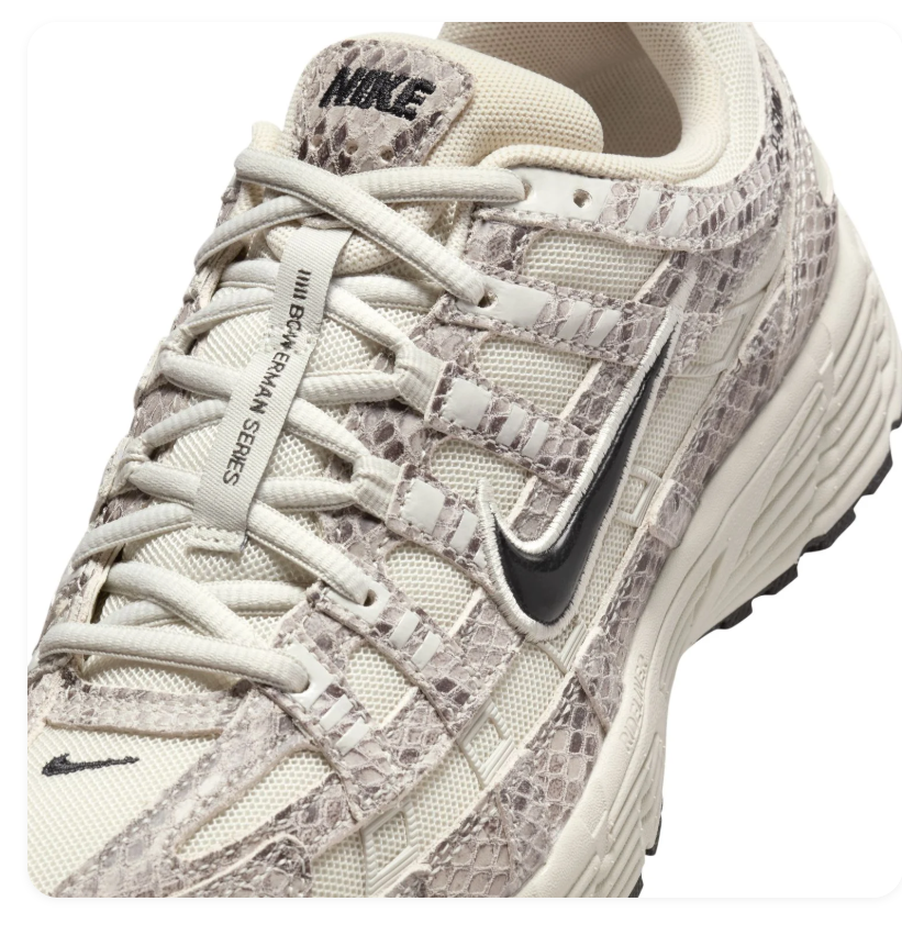 Nike Light Gray Patterned Sneakers