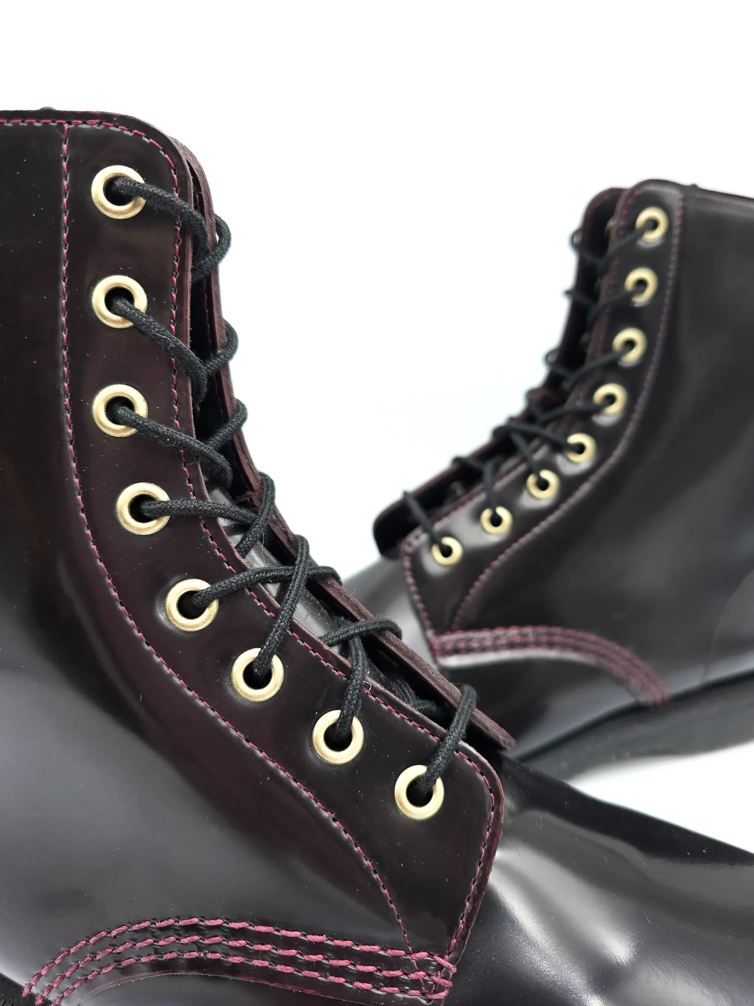 DR. MARTENS 1460 ELSHAM CHERRY RED ARCADIA