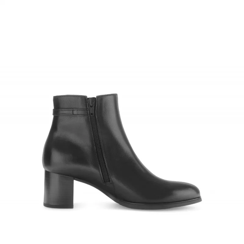 Gabor 55.692.27 - Women's Ankle Boots - Black