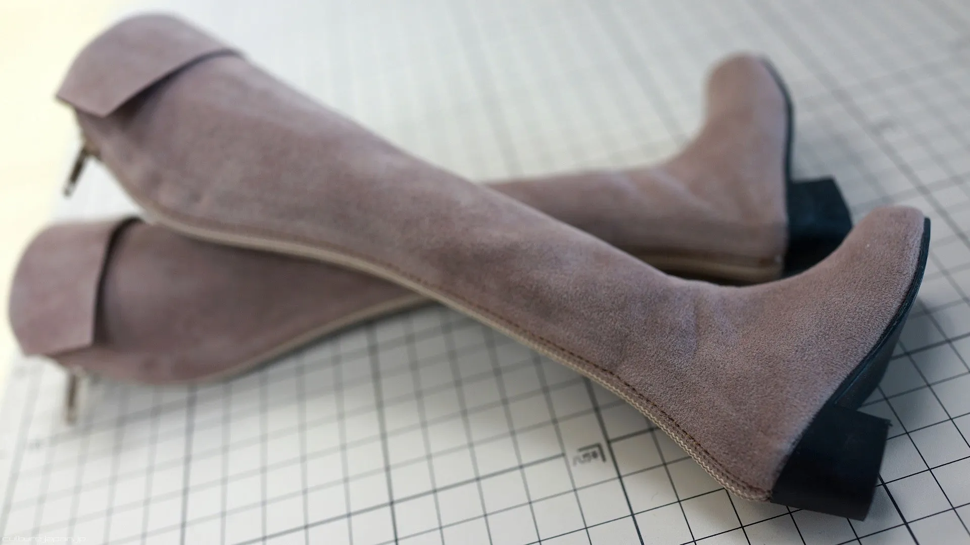 Long Boots (Beige)