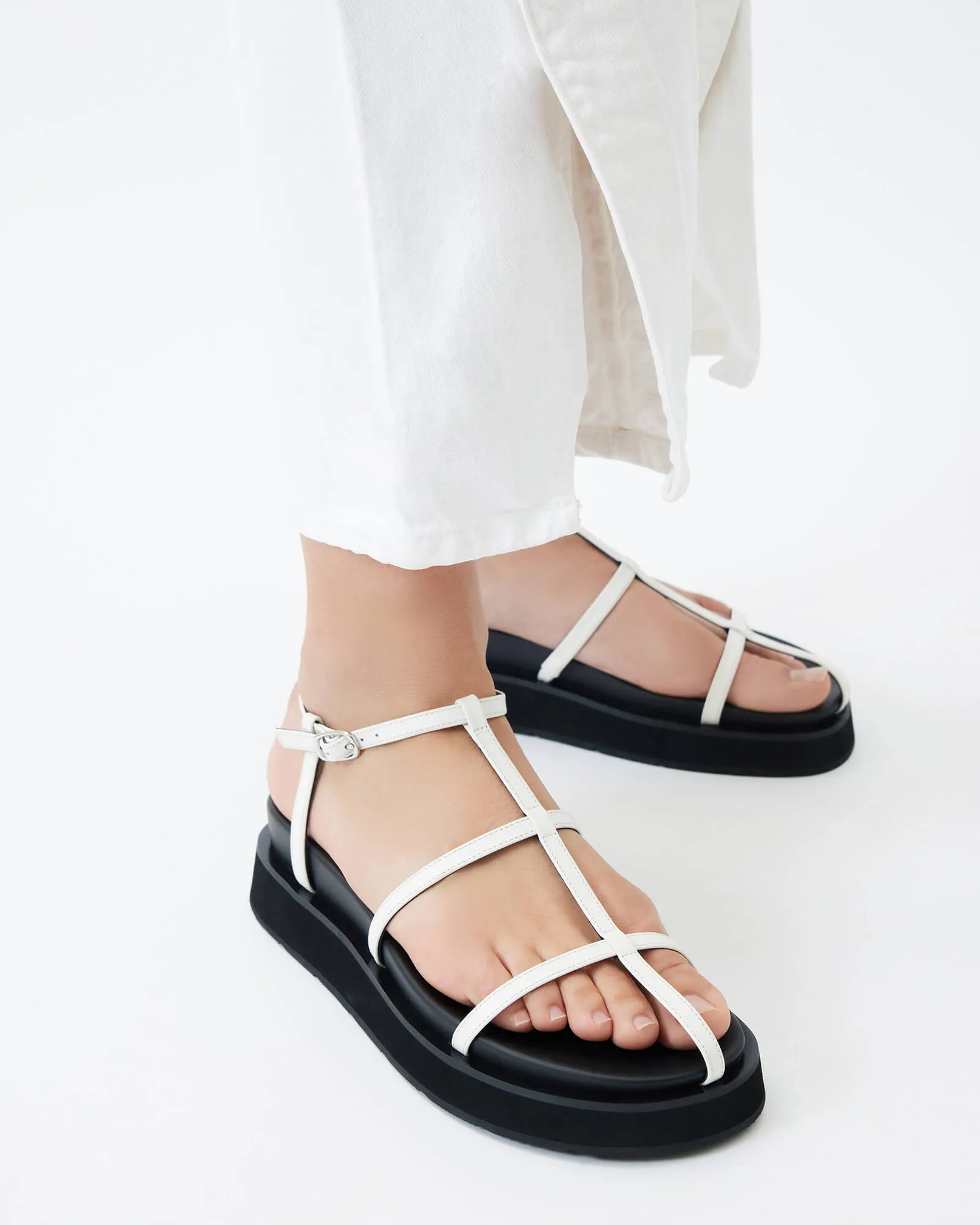 MINA FLAT SANDALS WHITE MULTI