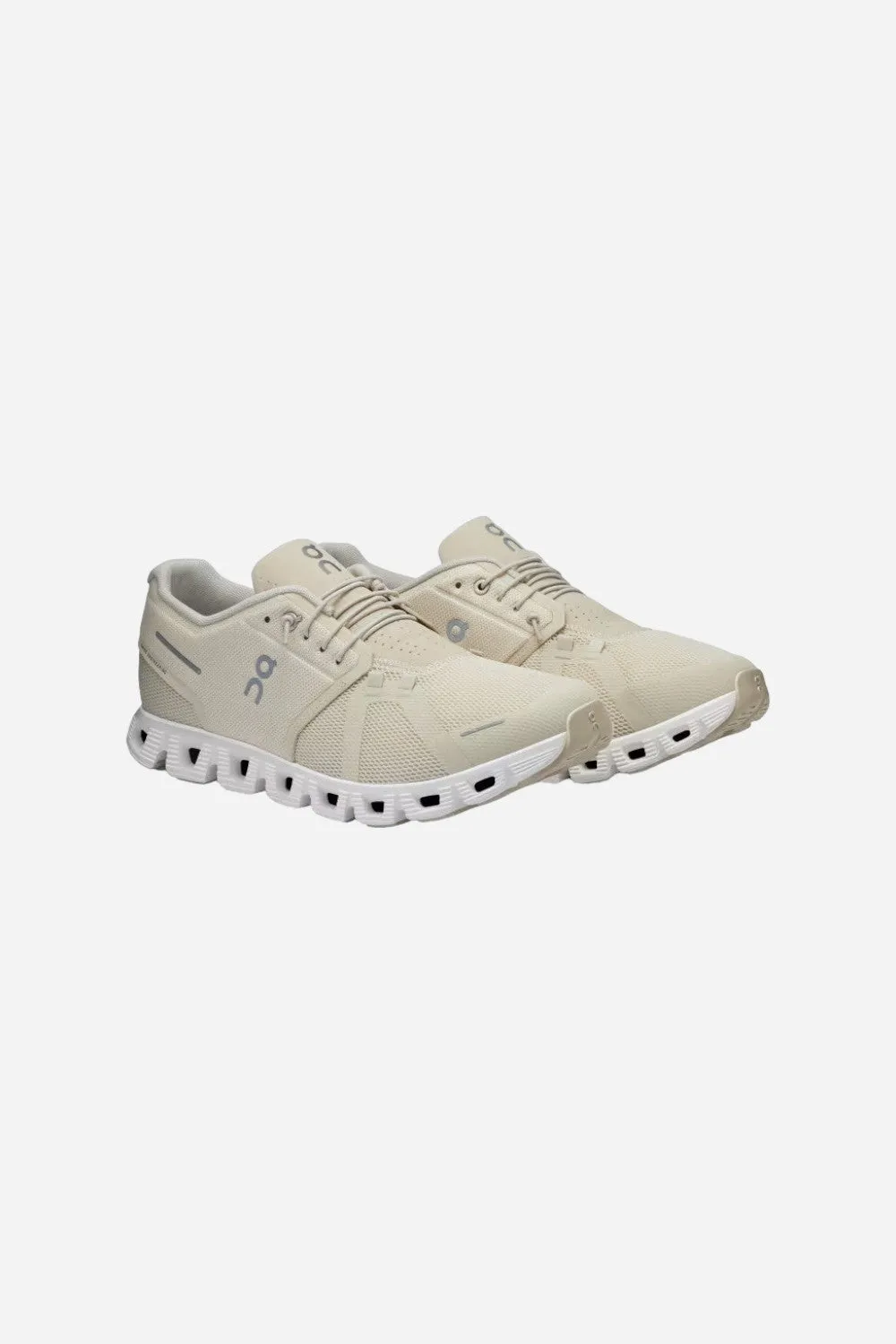 On Running Mens Cloud 5 Sneakers in Cream Sand