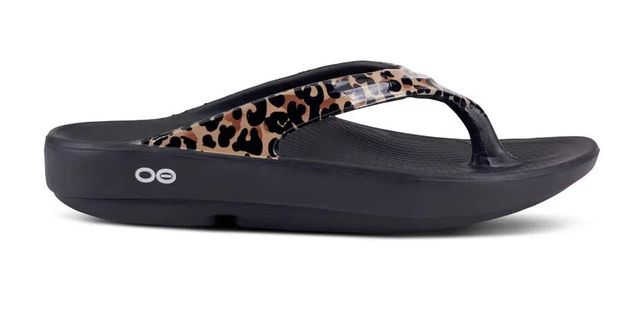 OOFOS Womens Oolala Luxe Sandal Black Leopard