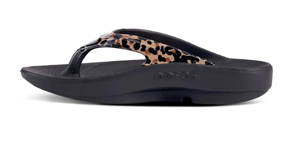 OOFOS Womens Oolala Luxe Sandal Black Leopard