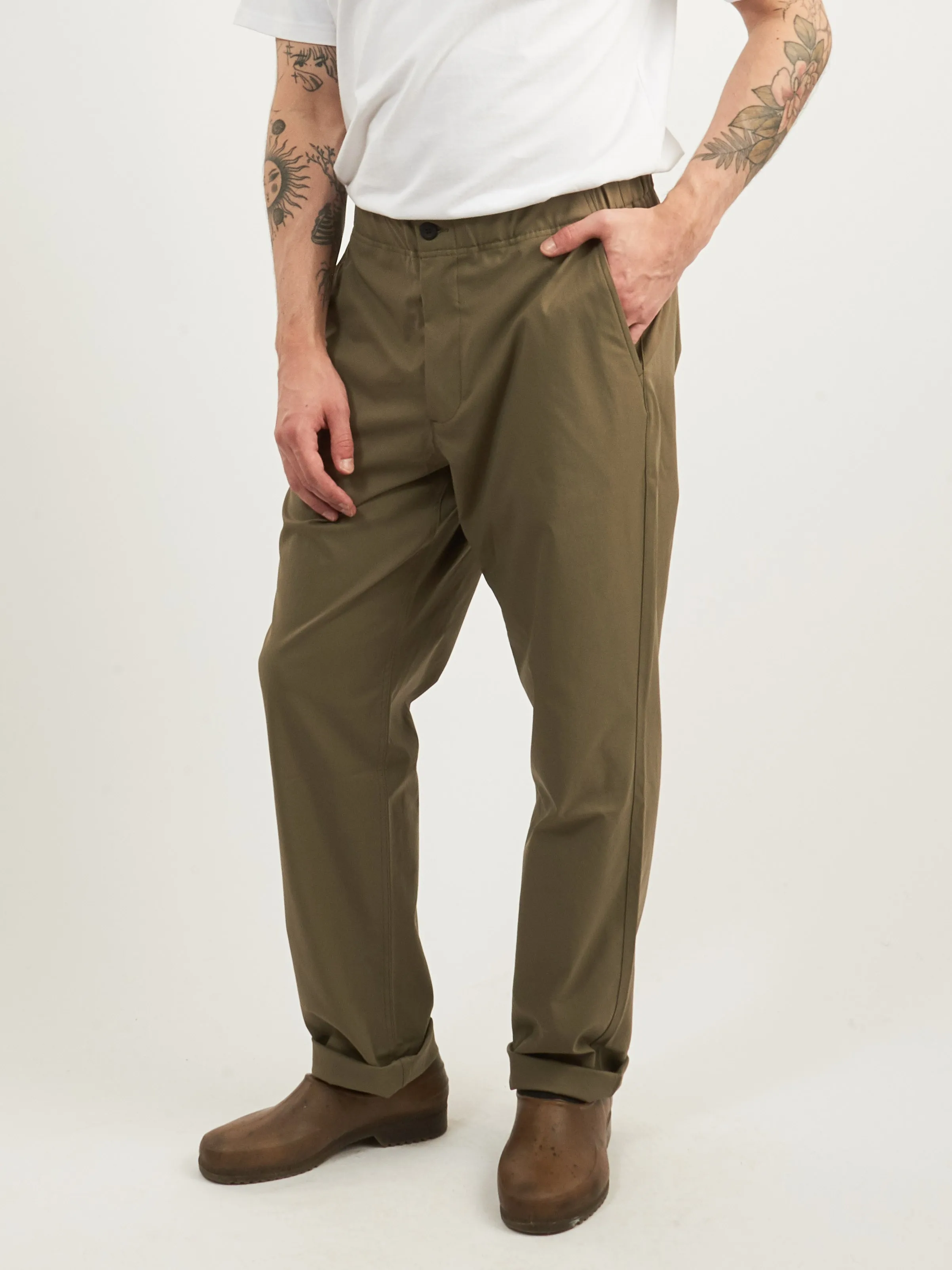 Sediment Green Ezra Relaxed Solotex Twill Trouser