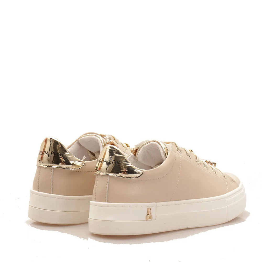 Sneakers Donna PATRIZIA PEPE linea Fly Sneakers in Pelle Beige con Applicazioni Gioiello