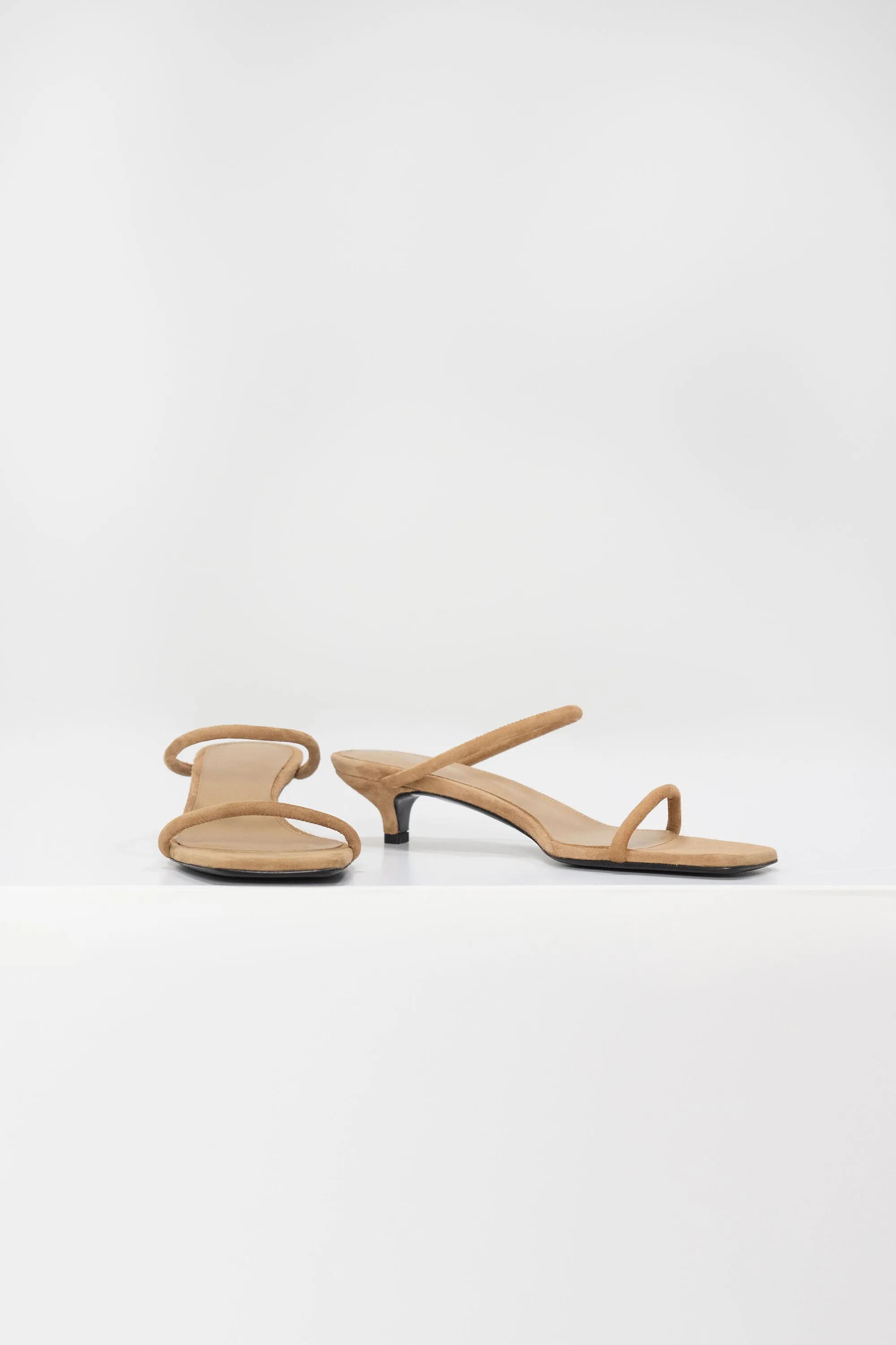 The Minimalist Sandal, Caramel