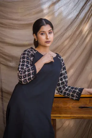 Urmul 'Sukoon' Handloom  Kurti Set.(Kurti,Pant)