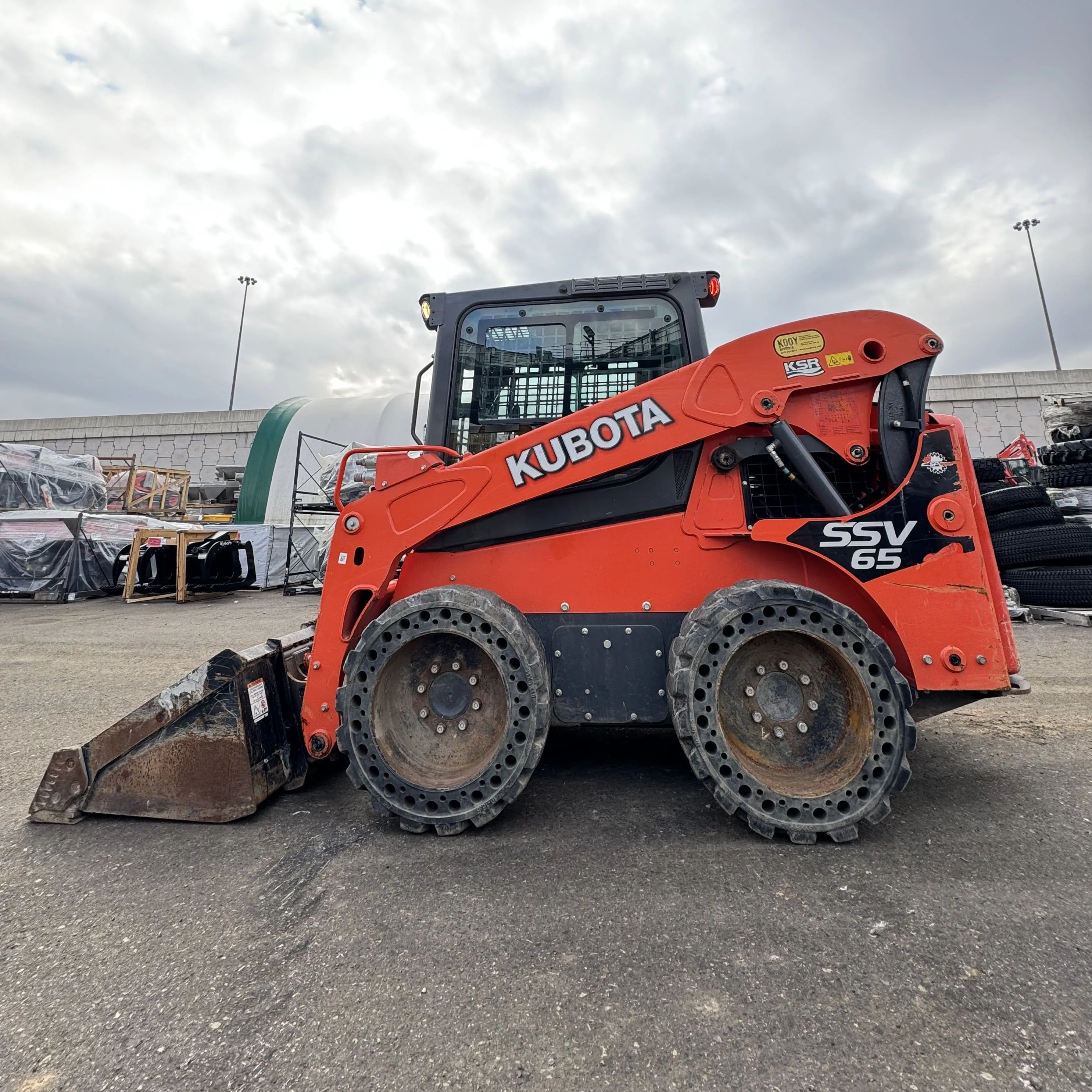 Used 2021 Kubota SSV65P Skid Steer